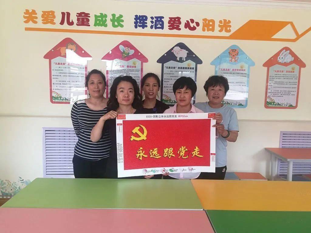圆桌|全球经济面临下滑挑战,国际环境像“一场拔河”